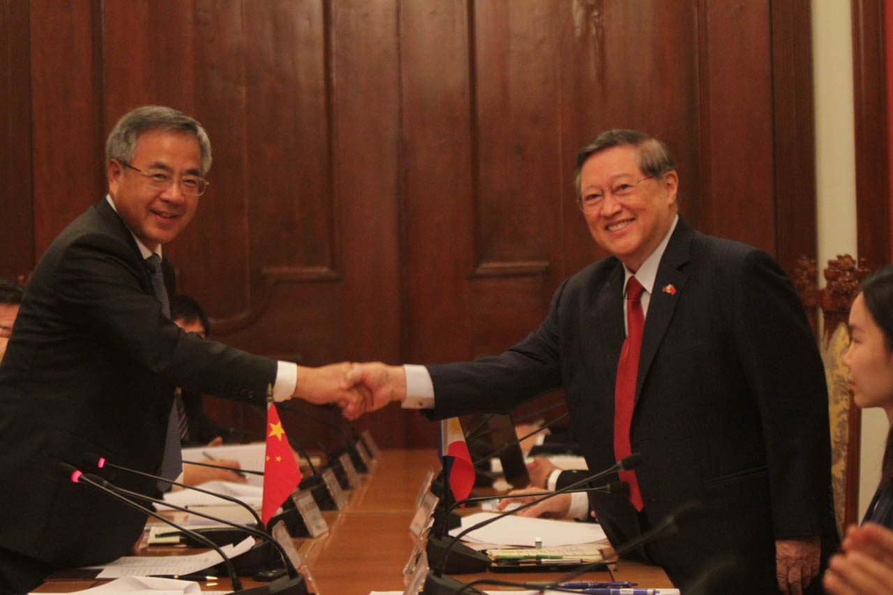 Philippines, China sign 6 deals at high-level meeting in Manila