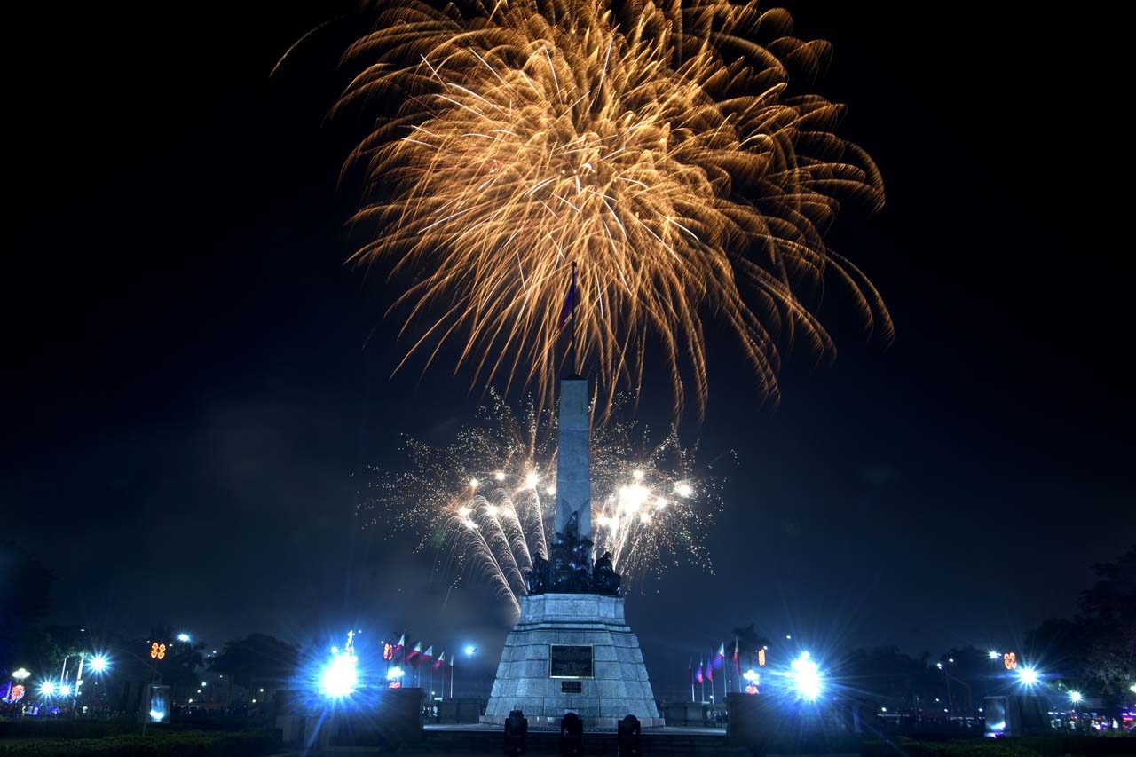 IN PHOTOS: Filipinos welcome 2018