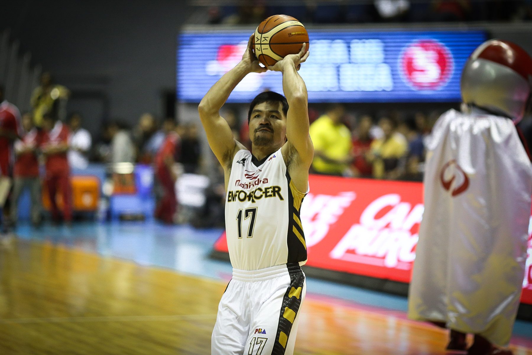 WATCH: Pacquiao warms up in return to PBA