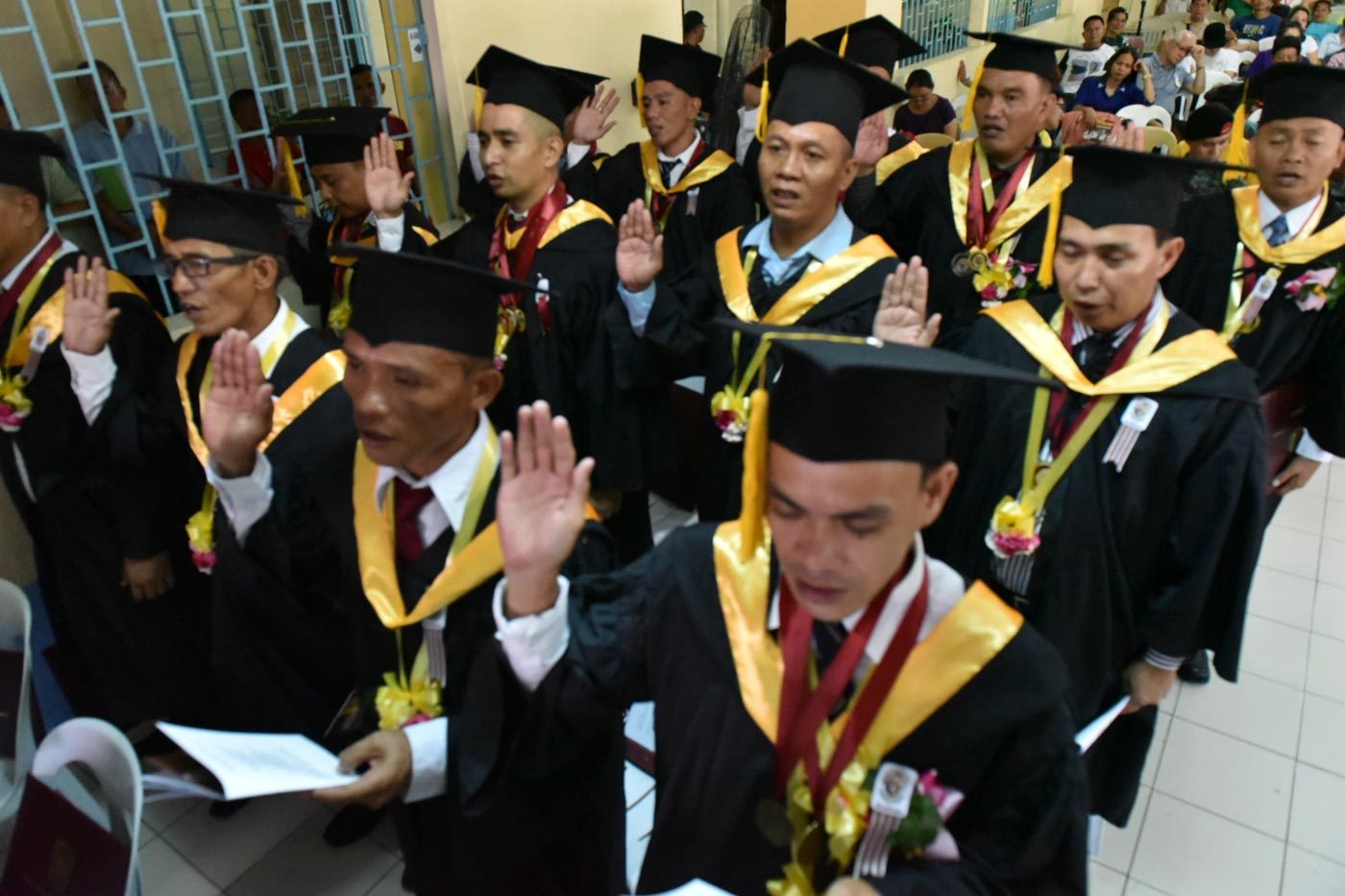 New hope for 34 student-inmates who graduate inside Bilibid