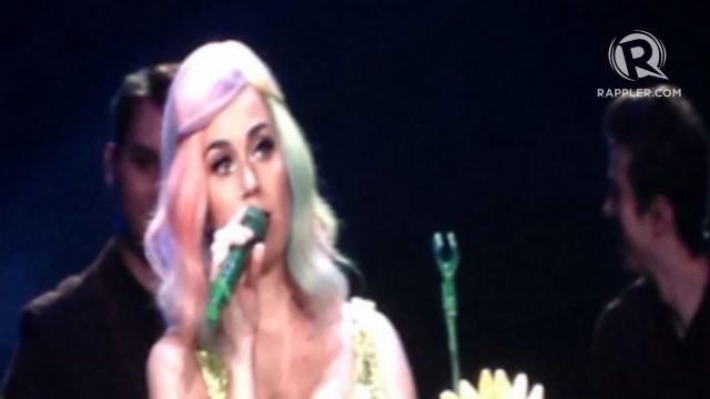 In Twitter pics: Katy Perry dazzles in Manila concert