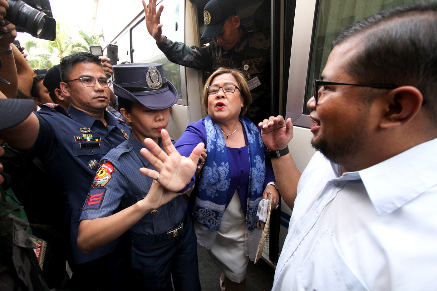 De Lima moves to drop disobedience charges in QC court