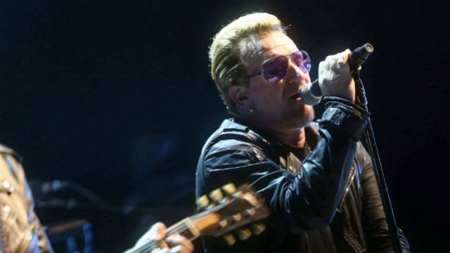 U2 cancel Paris concert after attacks