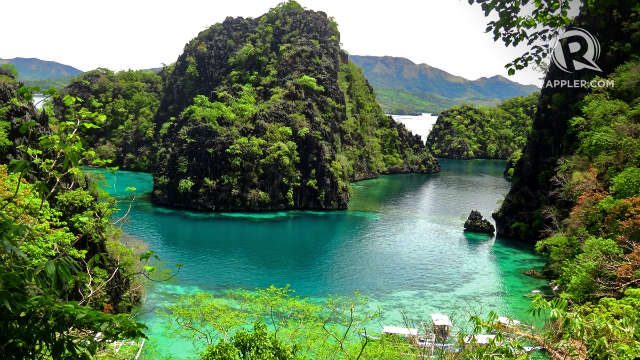 CORON’S SIGNATURE BEAUTY. One of the most well-known and photographed spots in Coron, which makes this paradise easily identifiable. Photo by Rhea Claire Madarang  
