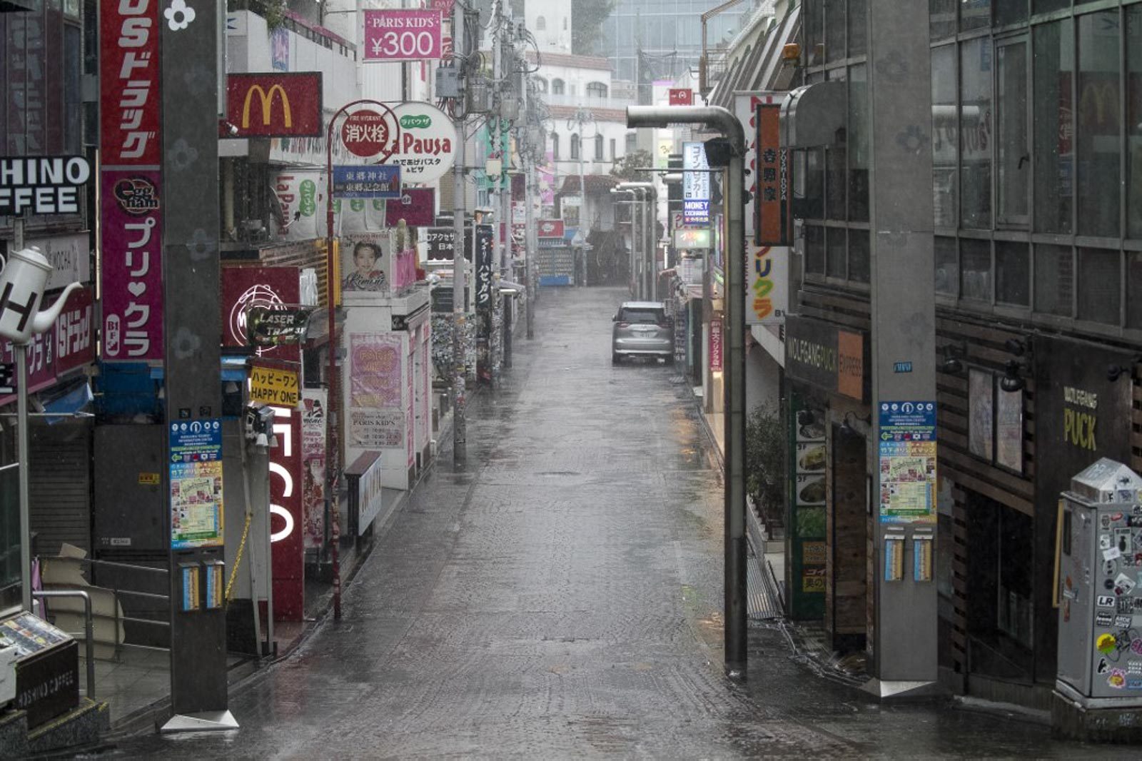 EVACUATE. Takeshita street, one of the most crowded and well-known shopping areas in the city, is pictured completely deserted in the Harajuku district of Tokyo on October 12, 2019, as the effects of Typhoon Hagibis begin to be felt in Japan's capital.  Photo by Odd Andersen/AFP  