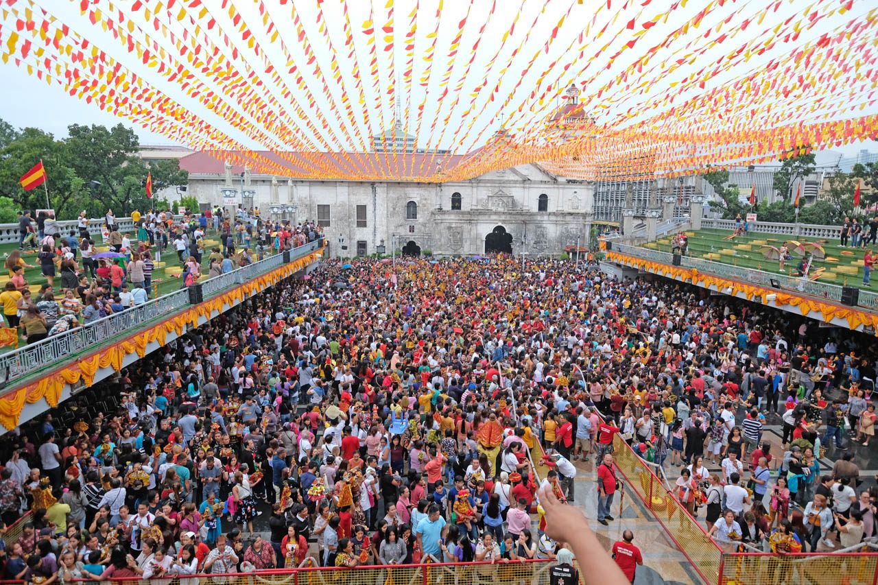 WALK WITH JESUS. At least 300,000 devotees joined the Walk with Jesus. Photo by Gelo Litonjua/Rappler 