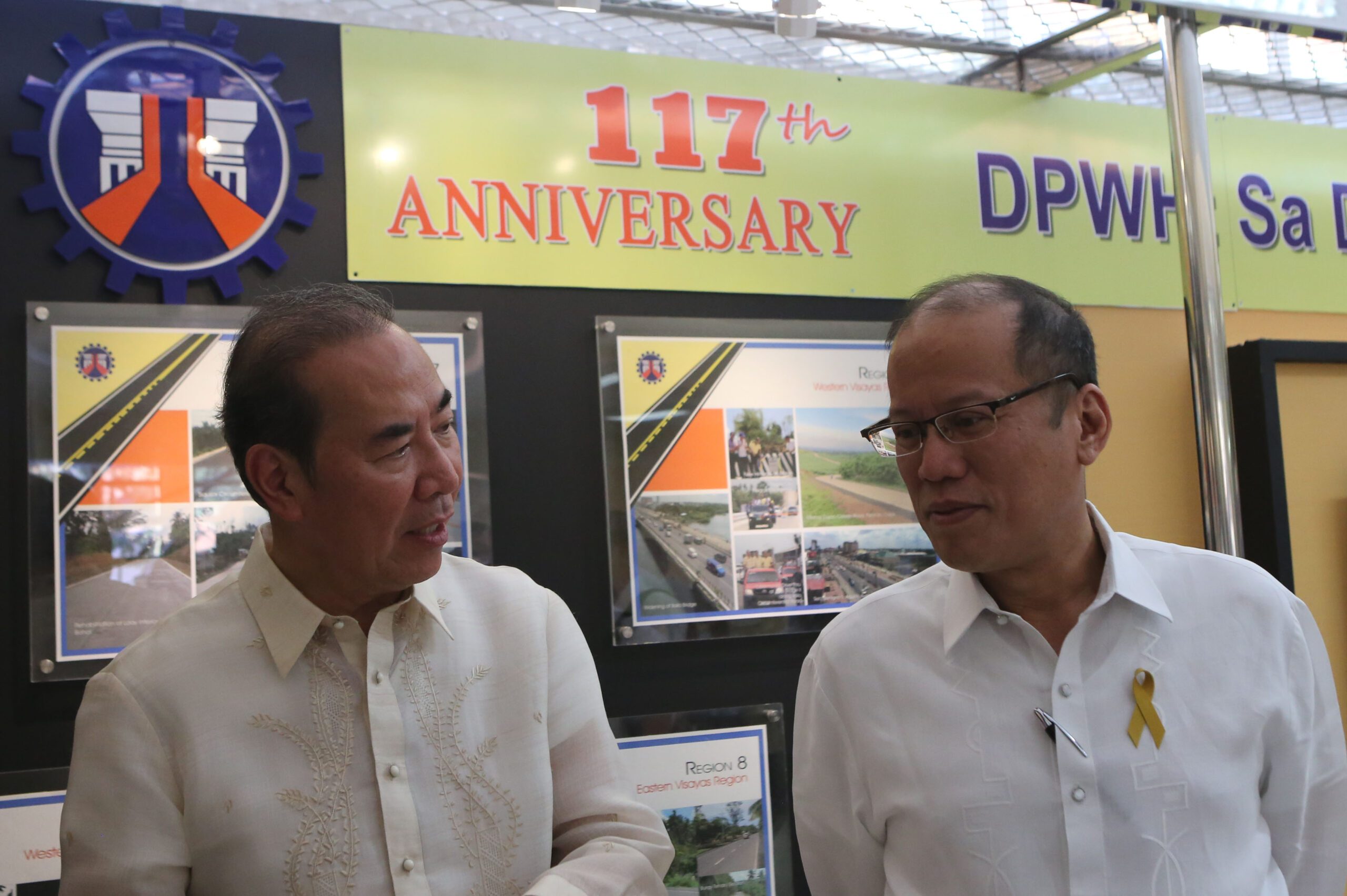Transition to new admin: DPWH chief warns vs influence peddlers