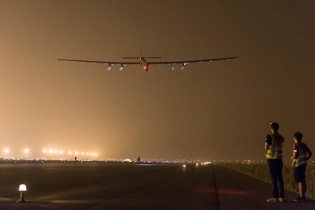 Solar Impulse takes off for 6-day, 6-night Pacific flight