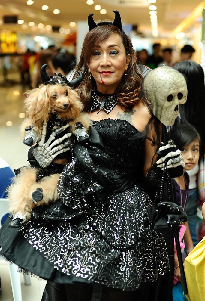 Tinkerbelle the Poodle came with owner Karen Bernards in matching Vampire outfits 