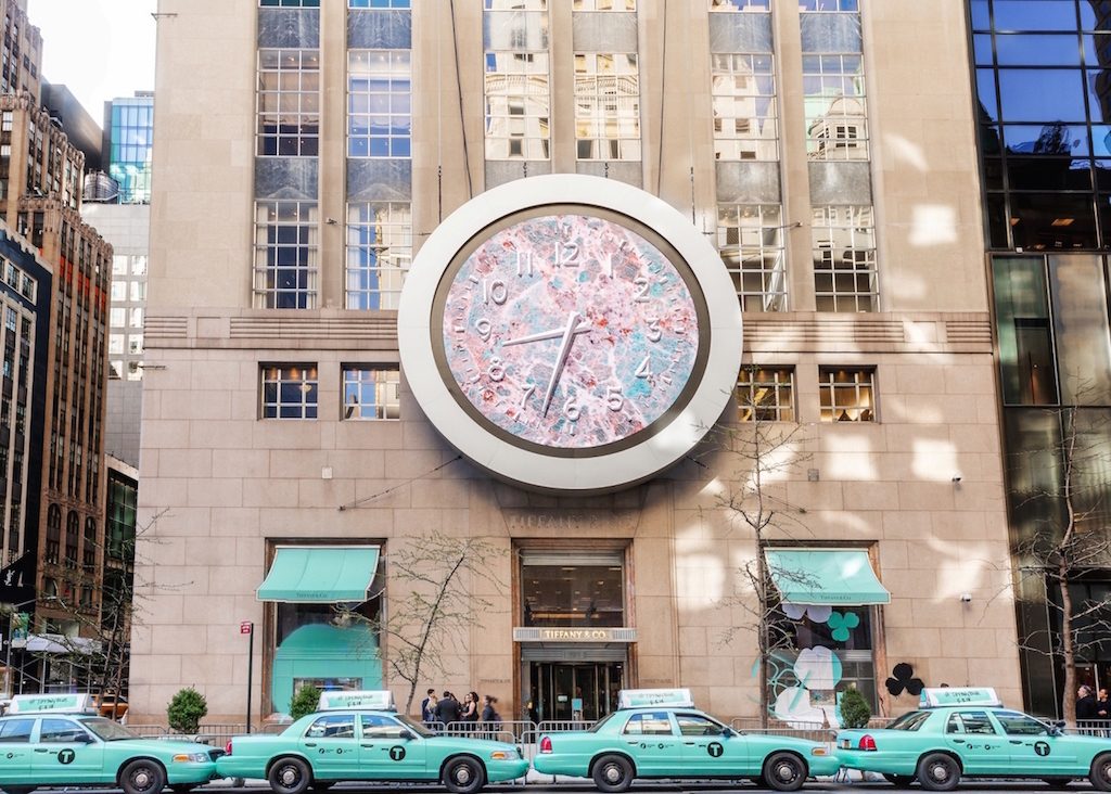 TIFFANY TAKEOVER. Even New York City taxis get the Tiffany treatment. Photo courtesy of Rustan's Makati 