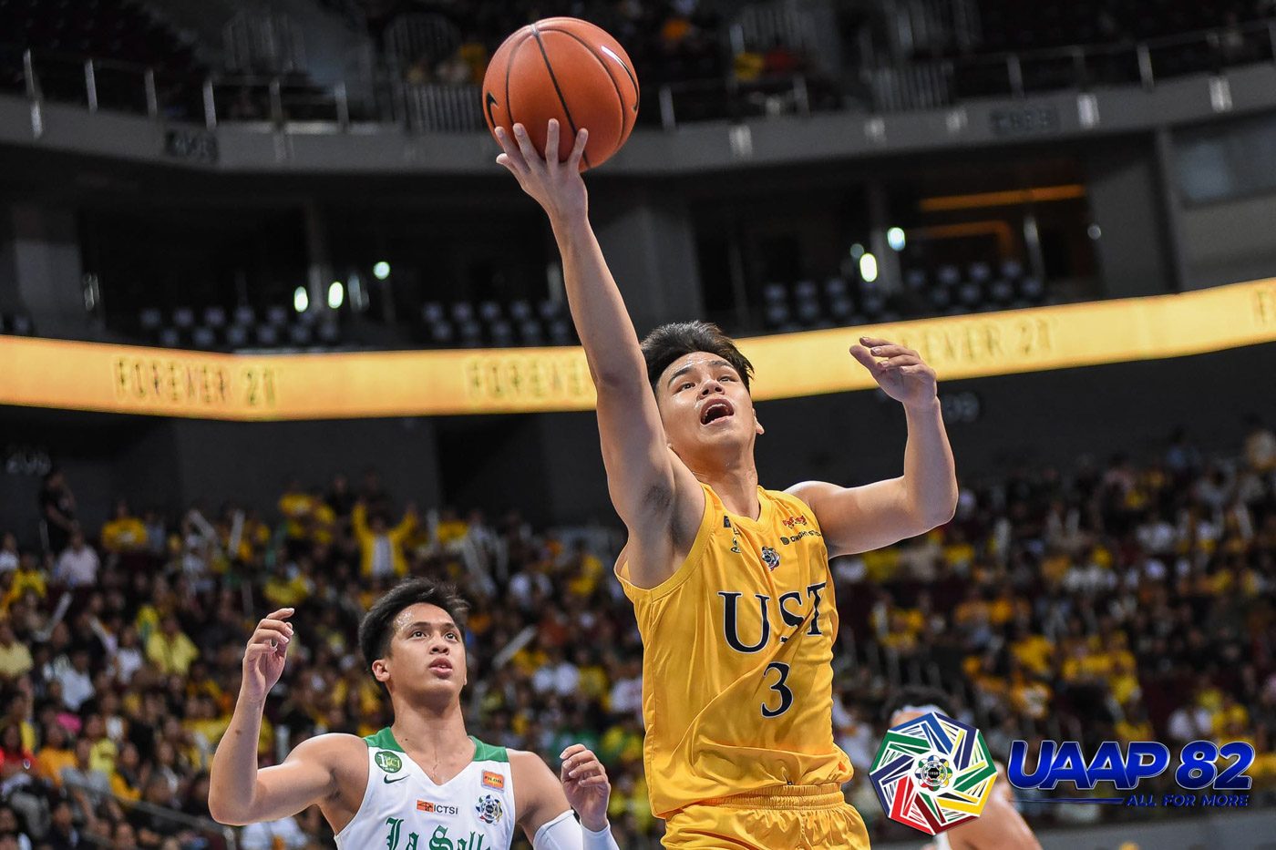 OTHER SIDE. UST fails to wrap up their first-round campaign with a win despite the career-high 22-point performance of former La Salle player Brent Paraiso. Photo release  