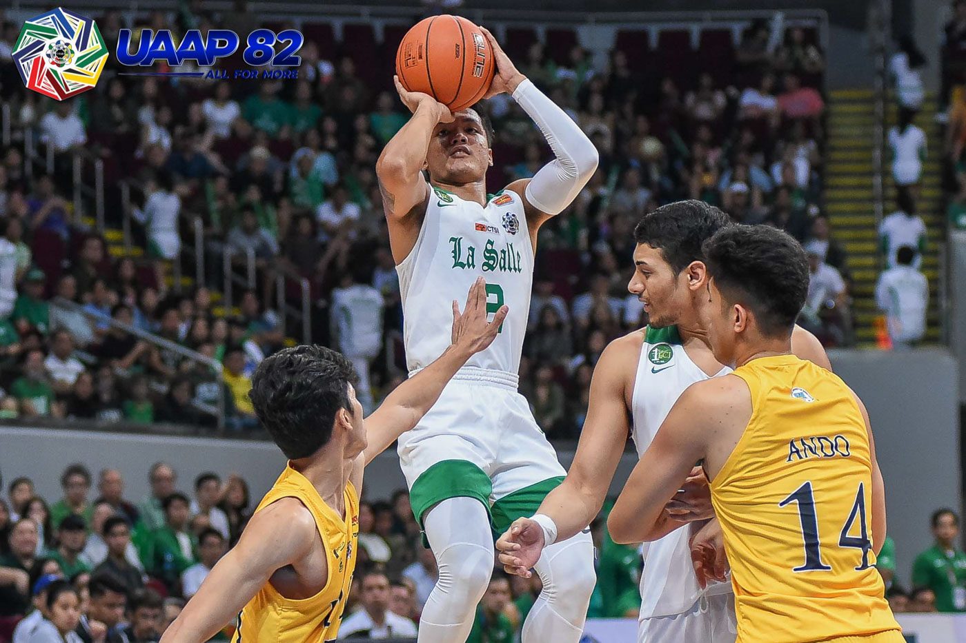 ON FIRE. La Salle gets off to a hot start against the UST Growling Tigers as Encho Serrano winds up posting a career-best 29 points. Photo release  