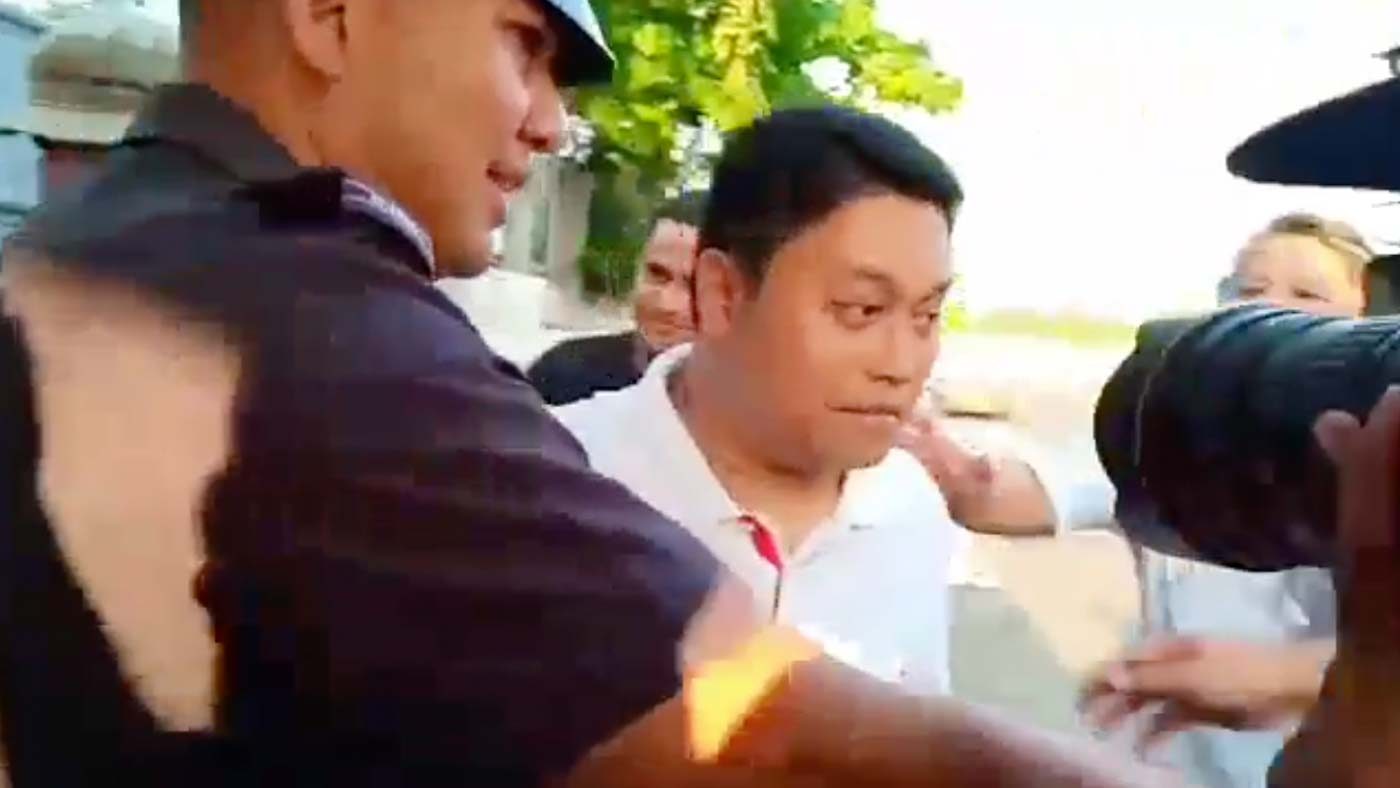 Ex-mayor Carlwyn Baldo leaves Legazpi City jail