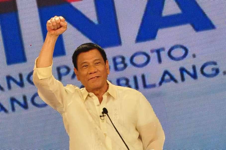 Duterte takes Round 2, Roxas is runner-up for netizens