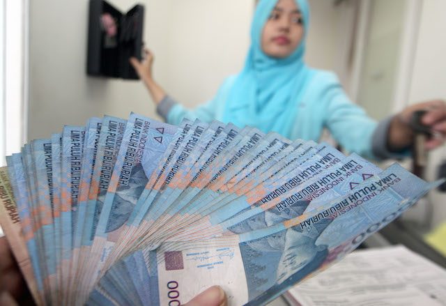 Energy firm with Indonesian stakes soar on bid refusal, Fed bets lift rupiah