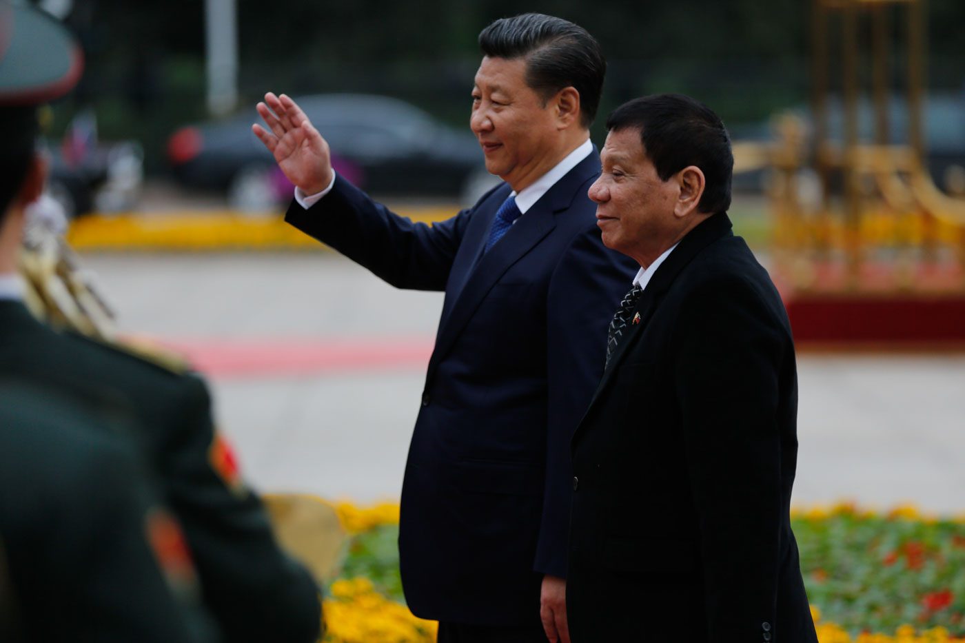 CHINA VISIT. President Rodrigo Duterte is accompanied by China President Xi Jinping during his arrival at the Great Hall of the People in Beijing, China on October 20, 2016. Malacanang photo 