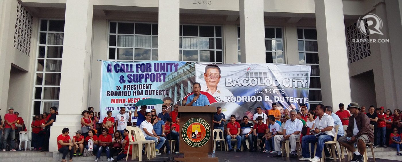 DUTERTE ALLY. Negros Occidental Governor Alfredo Marañon Jr speaks before the crowd during the pro-Duterte rally at the Bacolod Government Center on February 26, 2017. Photo by Marchel Espina/Rappler 