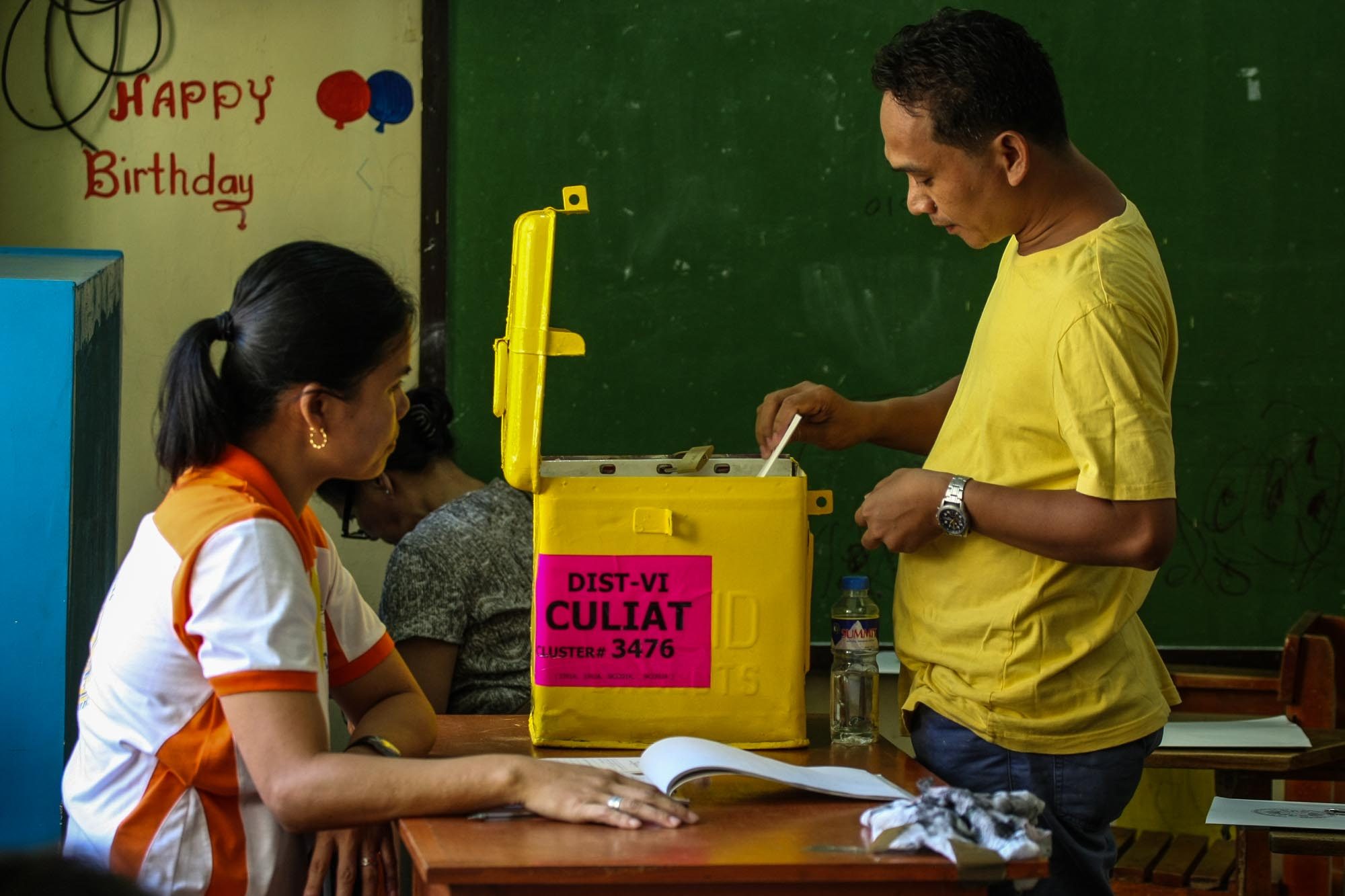 Cash cards for teachers in barangay, SK polls ready for release