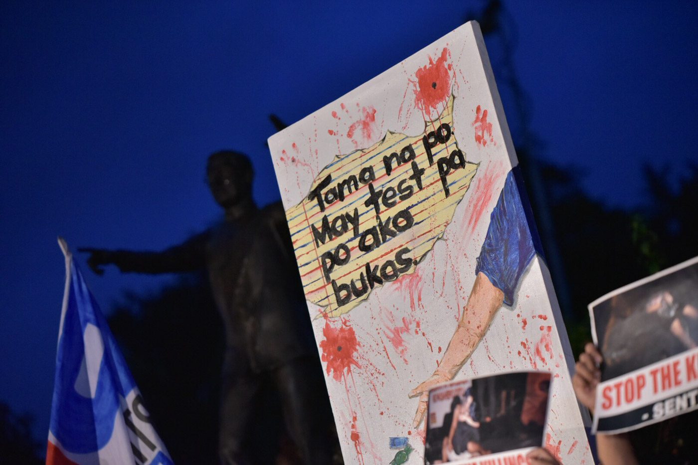 'TAMA NA'. People gather at the People Power Monument in Quezon City on August 21, 2017, to protest the killing of 17-year-old Kian delos Santos. Photo by Alecs Ongcal/Rappler   