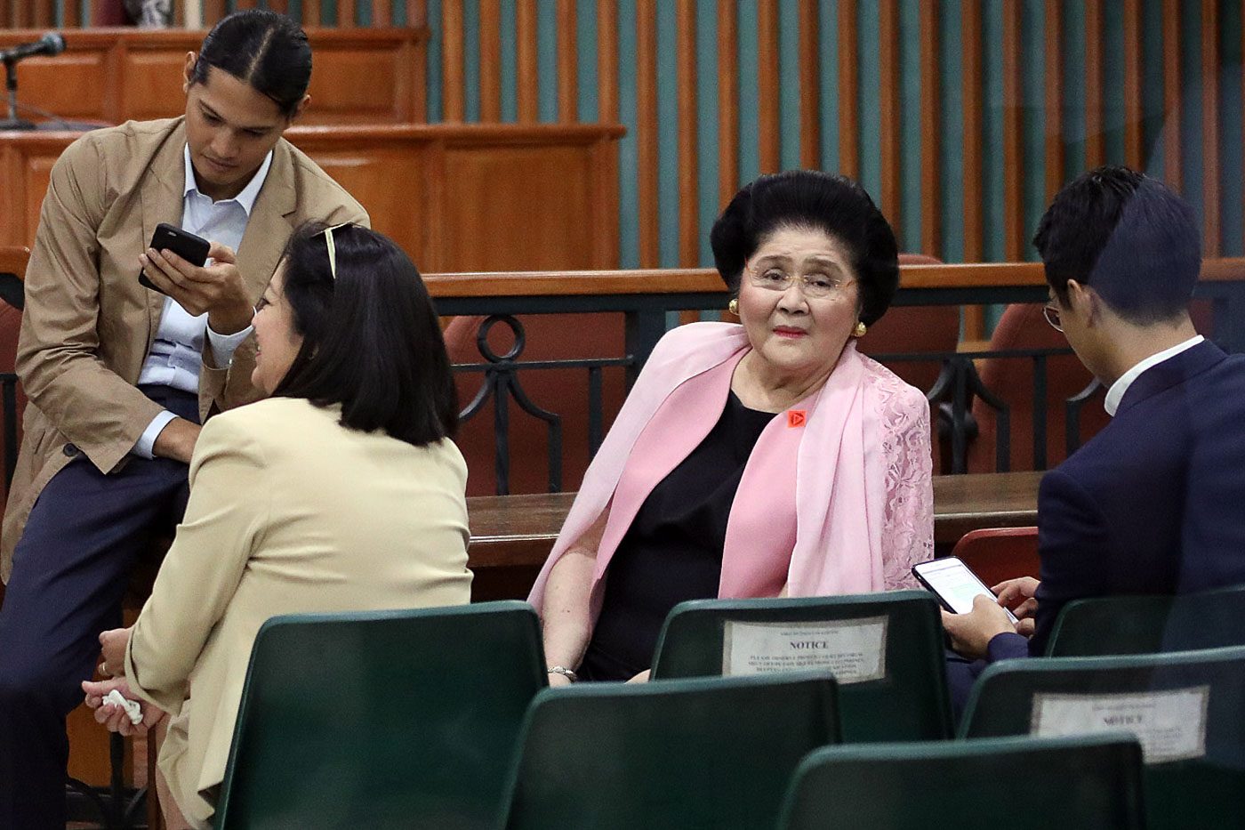 Like Enrile, ‘advanced age’ helps Imelda Marcos get bail
