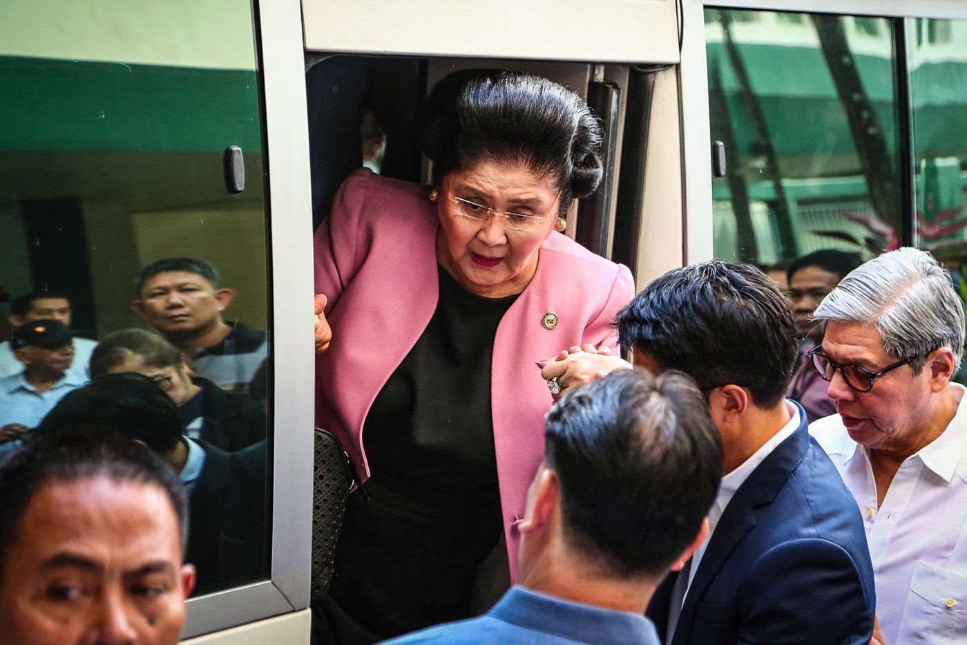 SANDIGANBAYAN HEARING. Former first lady and Ilocos Norte Representative Imelda Marcos arrives at the Sandiganbayan on November 16, 2018, to appear at a court hearing. Photo by Jire Carreon/Rappler  