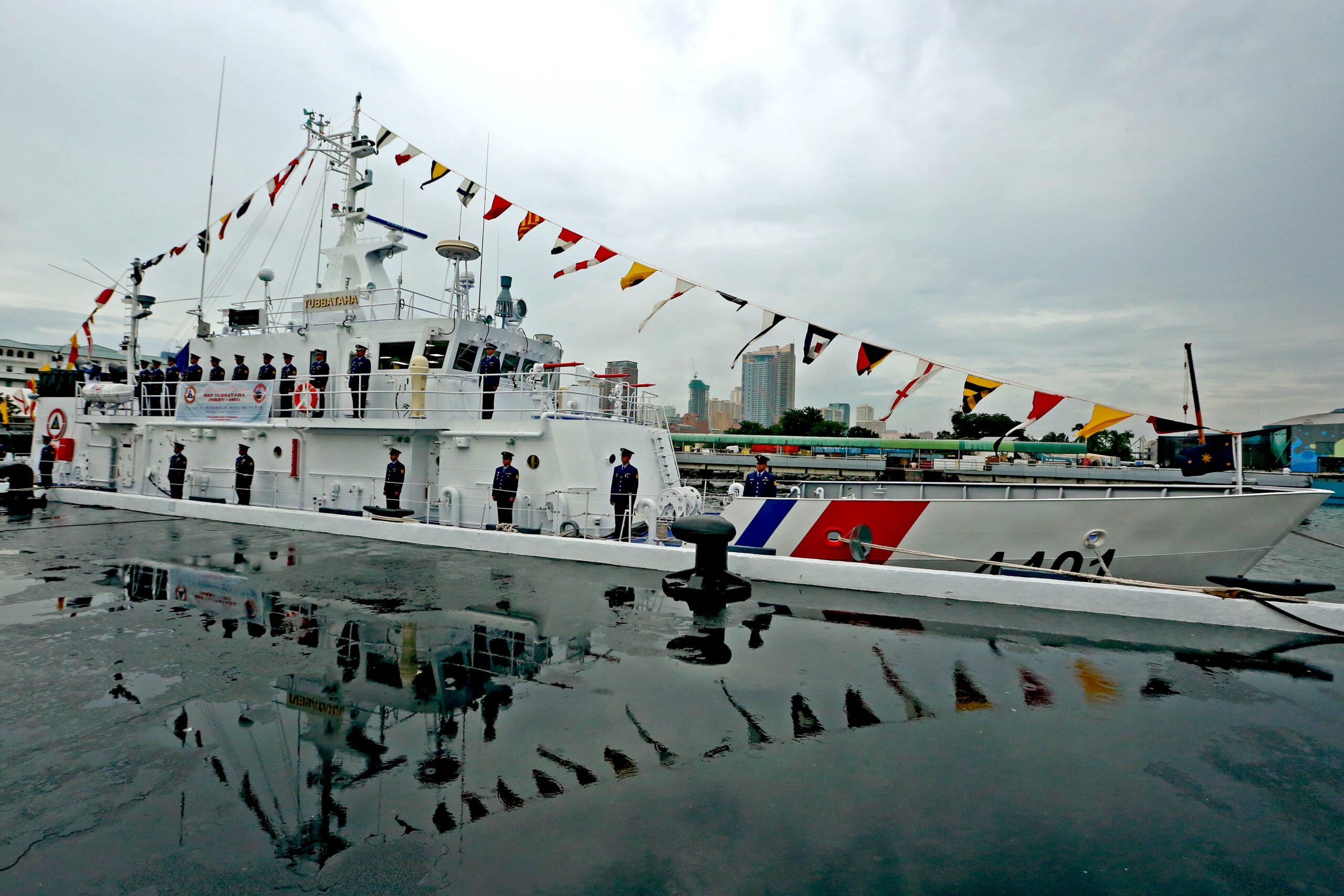 Japan gives PH loan, grants for patrol ships, high-speed boats