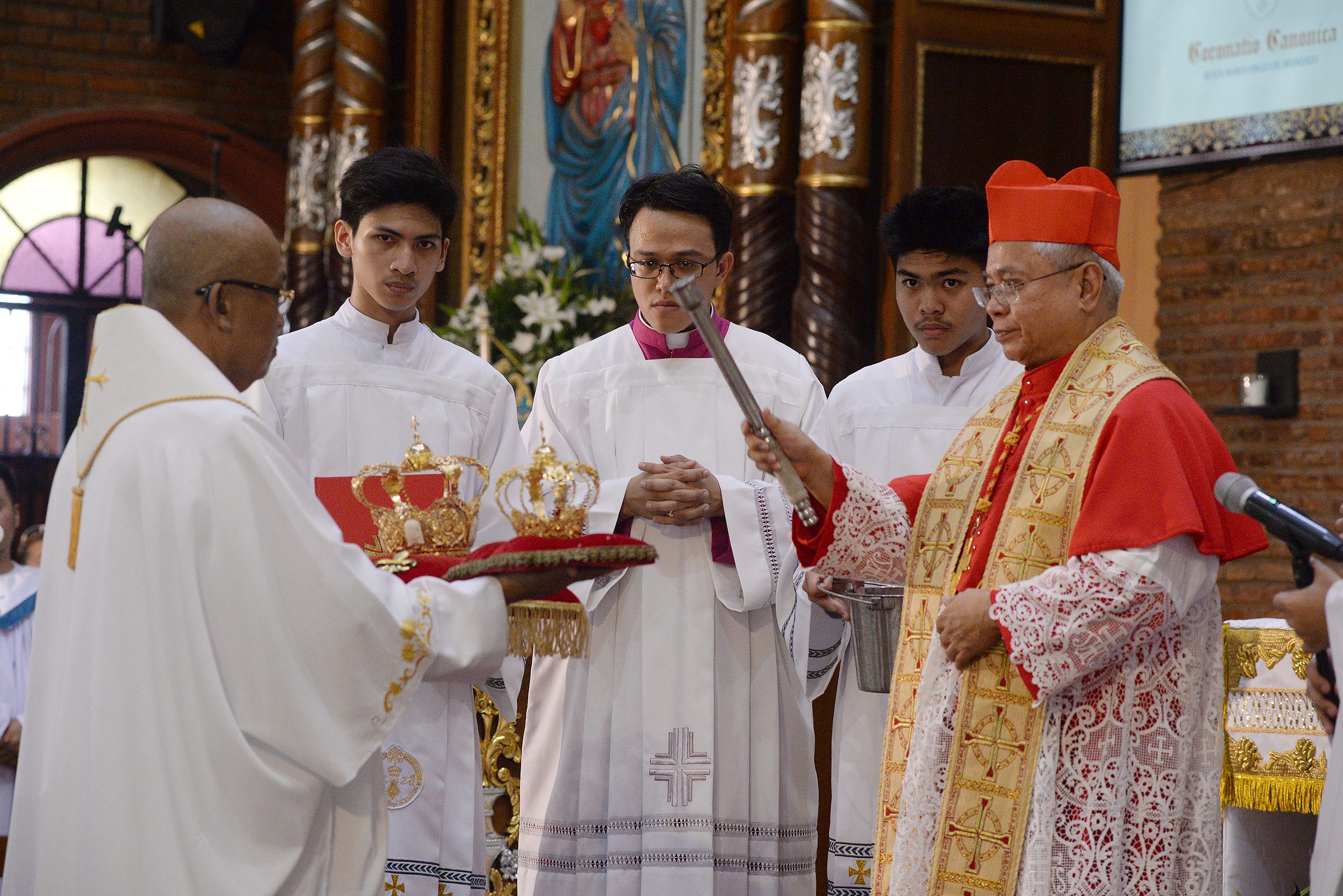 Cardinal Quevedo urges interreligious dialogue amid terror