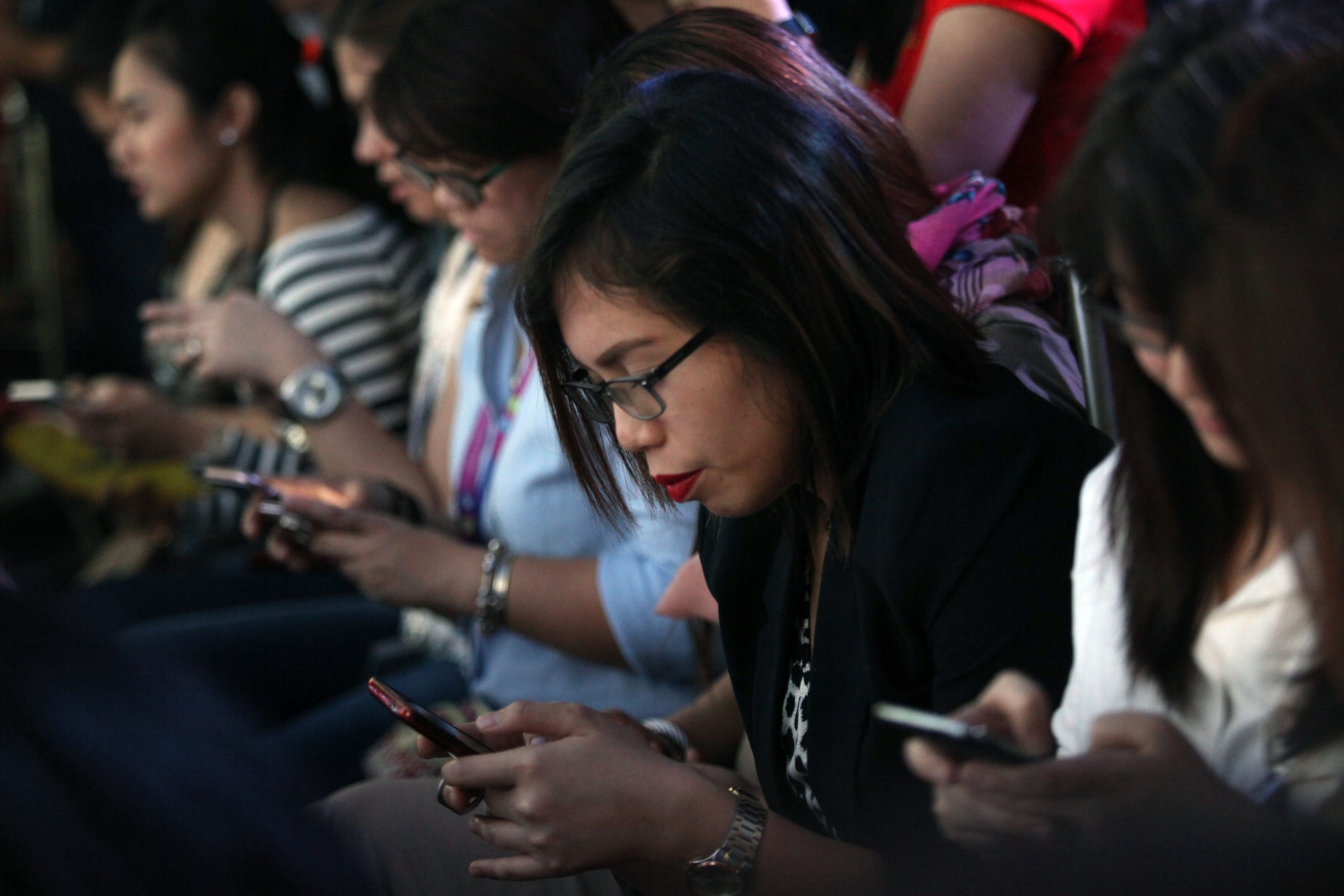 ACCESS. During the launch, Maria Ressa asks Globe employees to join the #PHVote challenge. Photo by Josh Albelda/Rappler 