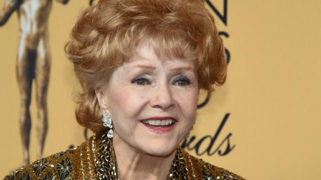 Carrie Fisher’s mother Debbie Reynolds dead at 84
