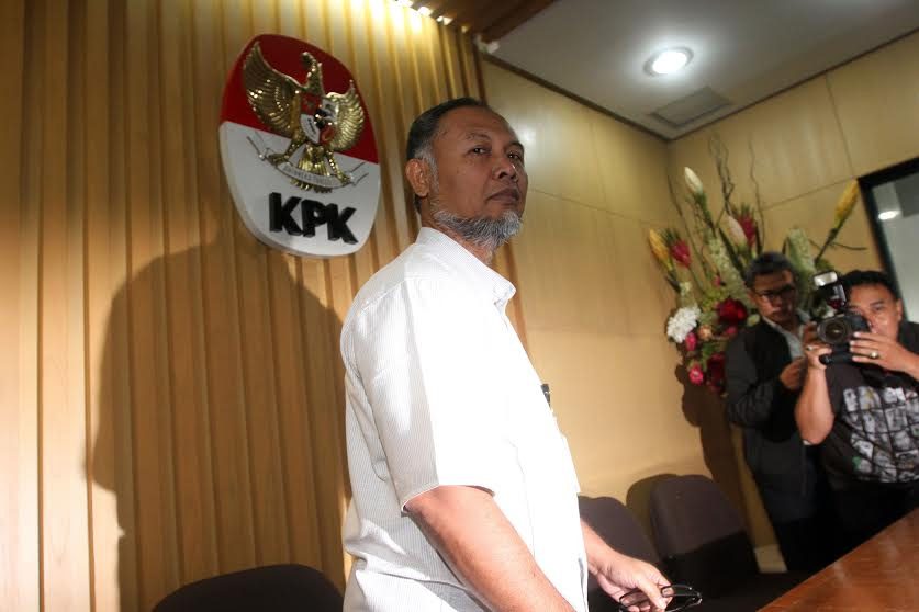 Indonesian antigraft official resigns amid row with police