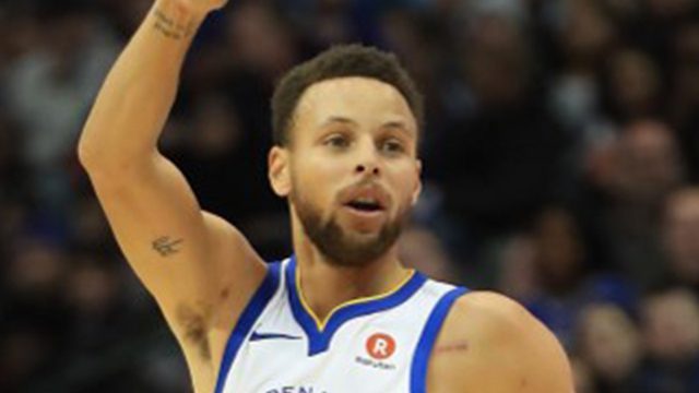 Curry scores 49 as Warriors hold off pesky Celtics