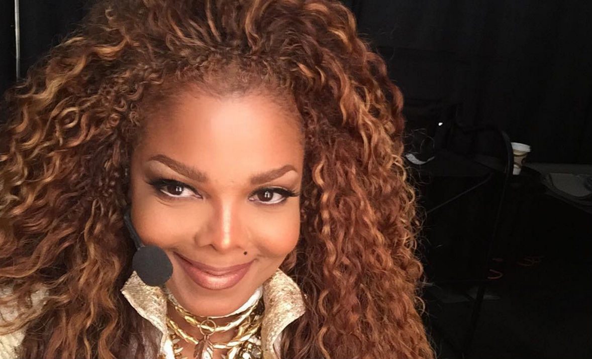 After child and separation, Janet Jackson resumes tour