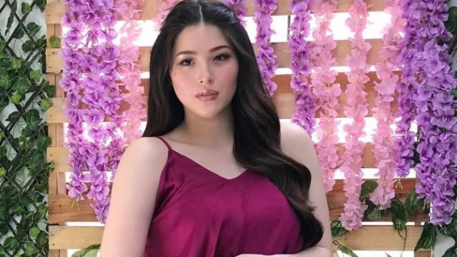 WATCH: Kylie Padilla shows off her baby bump in maternity shoot