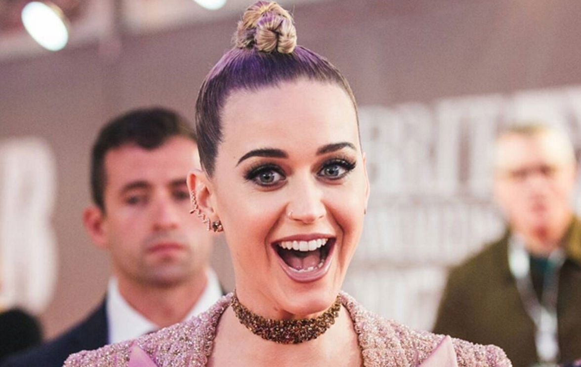 Katy Perry skeletons resemble Trump, May at Brit Awards