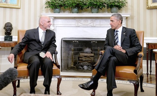 Obama slows Afghanistan troop withdrawal