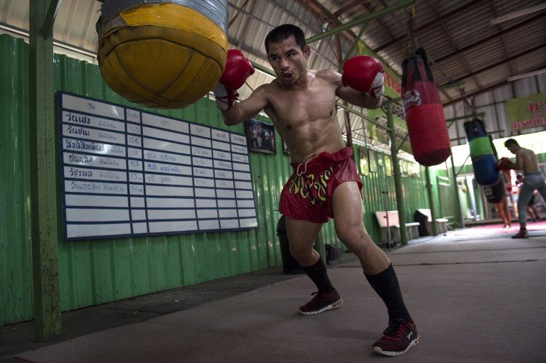 Thai boxer beats Pinoy, surpasses Mayweather record