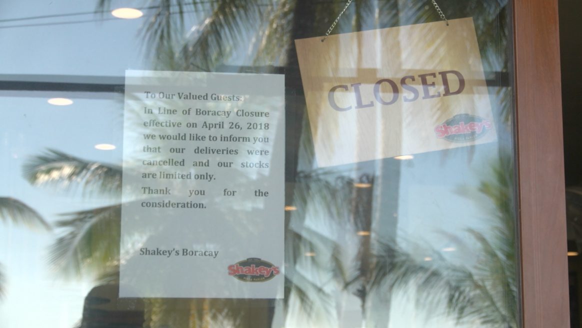 NOT IN BUSINESS. More shops on the island are closed. Photo by Adrian Portugal/Rappler 