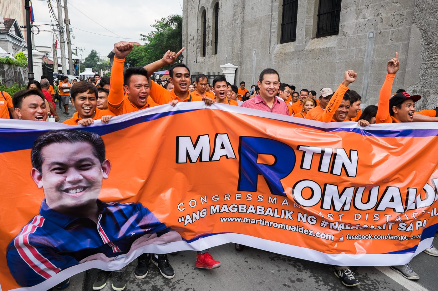 SENATORIAL BID. Martin Romualdez marches with his supporters after filing his certificate of candidacy. He is running for senator under Lakas-CMD. Photo by Pat Nabong/Rappler 