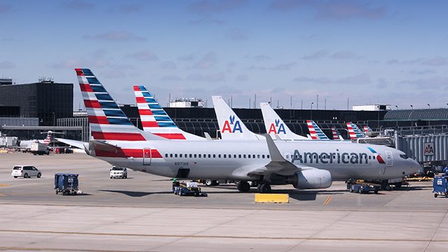 American Airlines to cut 30% of management staff