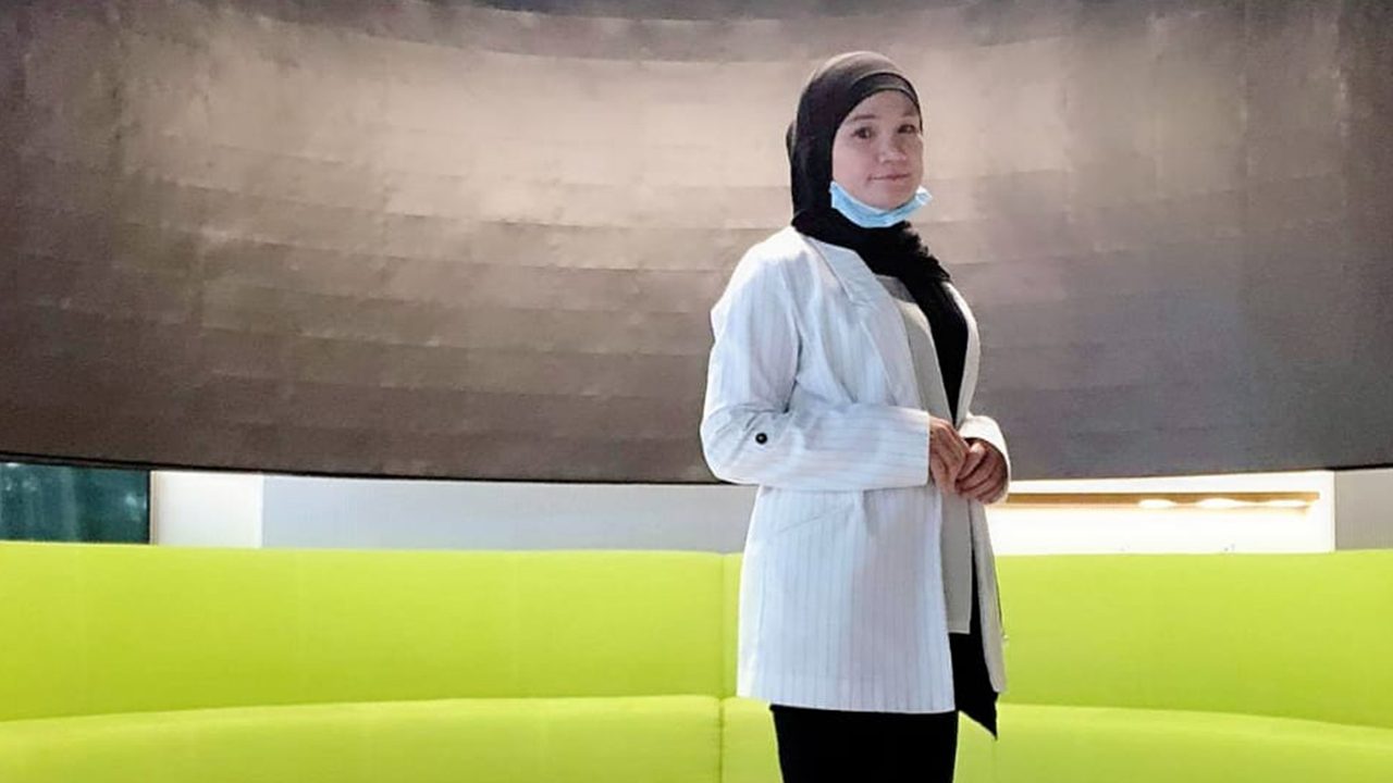 BETTER LUCK THAN OTHERS. Cheryl Esteban Patalud lost her job as a restaurant employee in Dubai but managed to get a new job as a receptionist in another company. Photo courtesy of Cheryl Esteban Patalud  