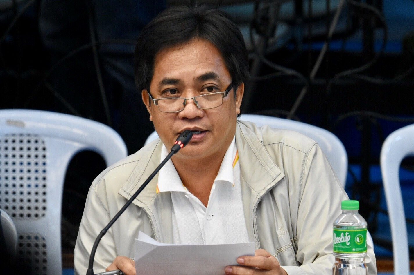 STATE WITNESS. Jimmy Guban, former intelligence officer of the BOC at the Senate hearing into the missing P11-billion shabu. File photo by Angie de Silva/Rappler
 