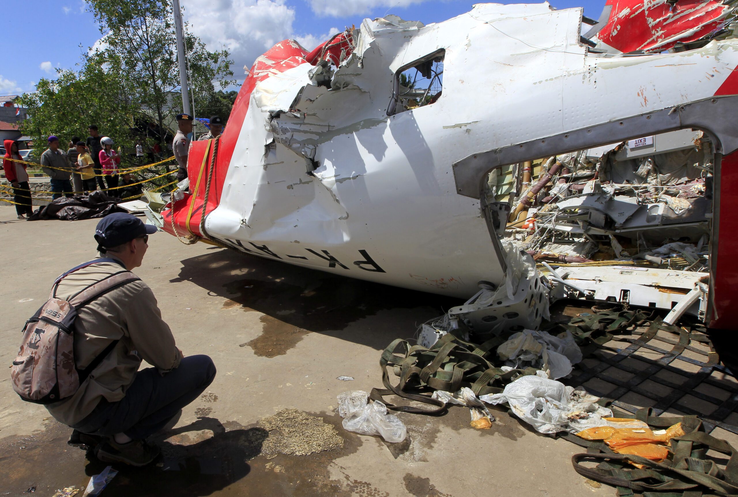 Indonesia inspects Airbus planes after AirAsia crash probe