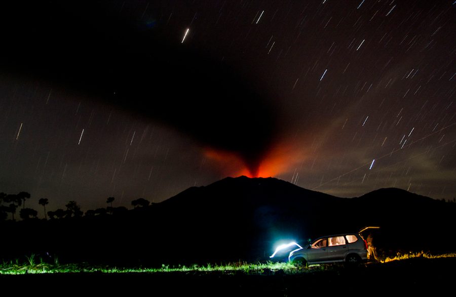 IN PHOTOS: Lava pijar Gunung Raung
