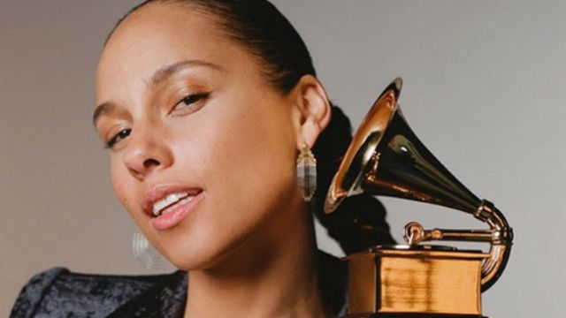 R&B star Alicia Keys to host 2019 Grammy Awards