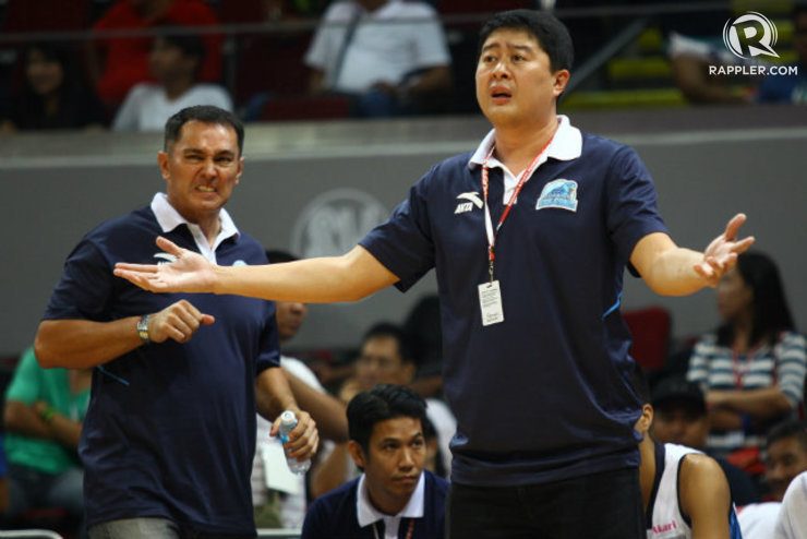 Adamson coach Kenneth Duremdes reacts as his team fell into a deeper hole against the likewise winless Fighting Maroons. Photo by Josh Albelda/Rappler