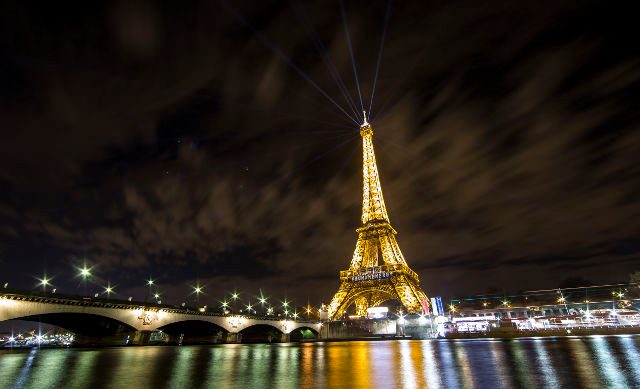 Eiffel Tower sees fewer visitors after Paris attacks