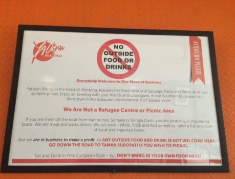 Restaurant sign bans refugees: ‘If you are fresh off the boat, you are in the wrong place’