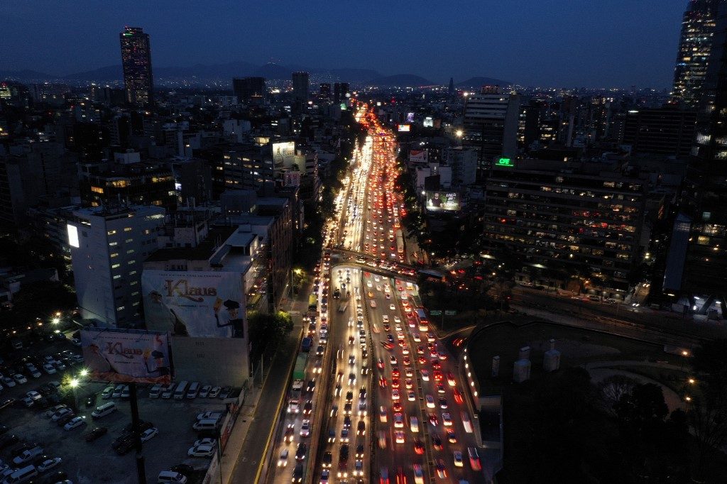 Mexico City traffic chaos, a matter of life or death