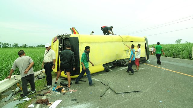 At least 4 dead in bus collision in Negros Occidental