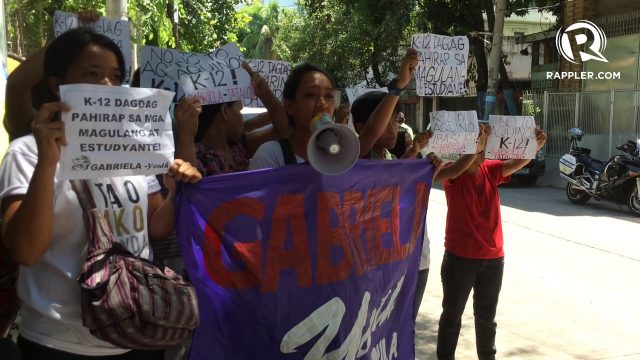 Youth activists disrupt Luistro speech in QC school